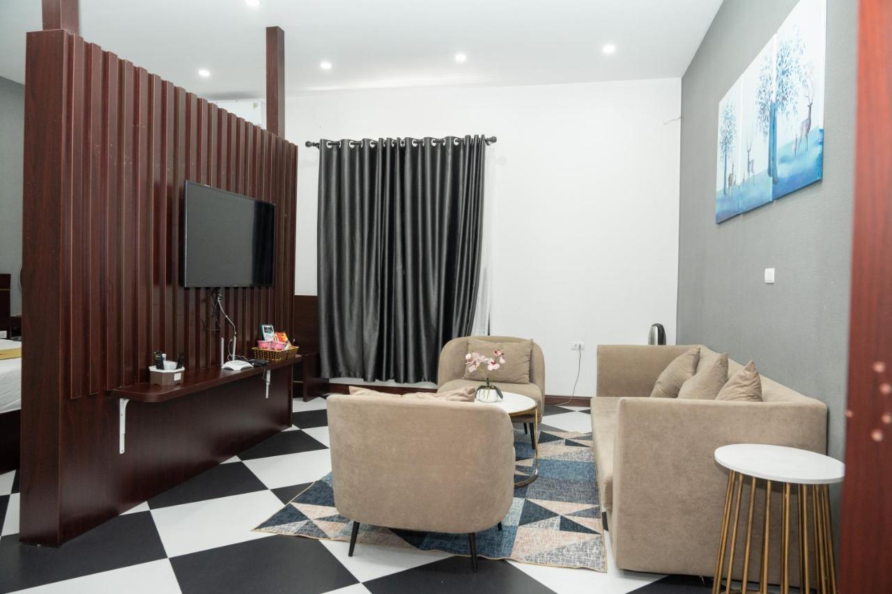 Anh Anh Luxury Hotel Tuyen Quang Экстерьер фото